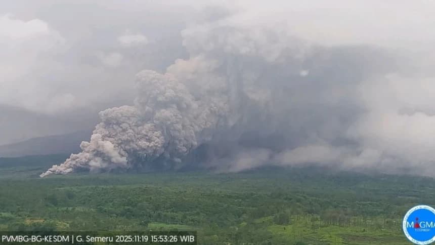 Erupsi Semeru, DPR Serukan Semua Pihak Utamakan Keselamatan dan Evakuasi Warga