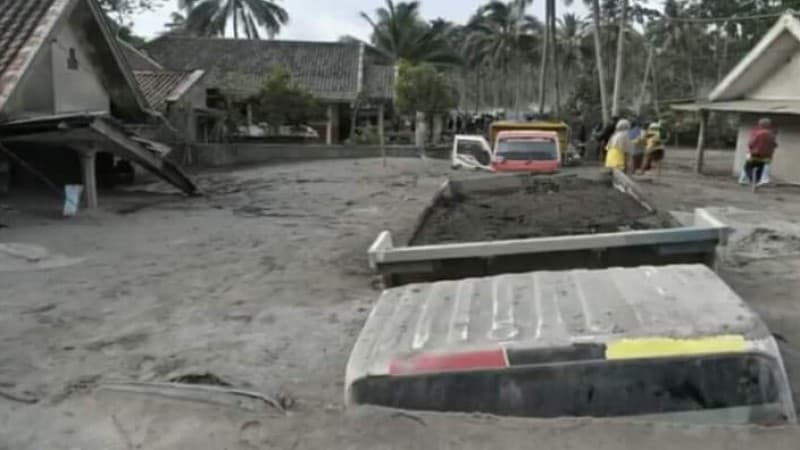 Kabar Terkini Erupsi Gunung Semeru: 14 Meninggal 56 Luka-luka