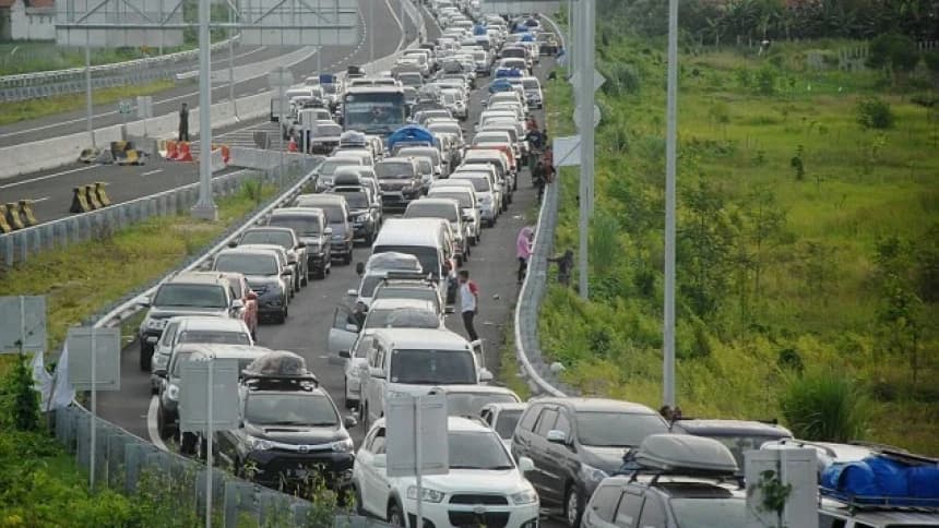 Atasi Macet Arus Balik Lebaran: Mulai dari WFH sampai Perpanjang Libur Sekolah