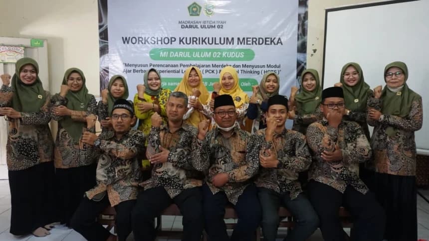 Jawab Kebutuhan Siswa, MI Darul Ulum Kudus Pelajari Kurikulum Merdeka