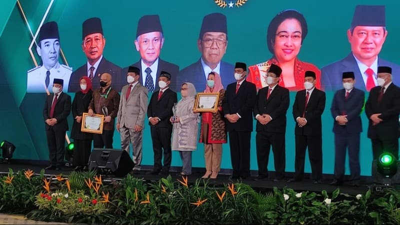 Gus Dur Dapat Gelar Bapak Amil Zakat Indonesia