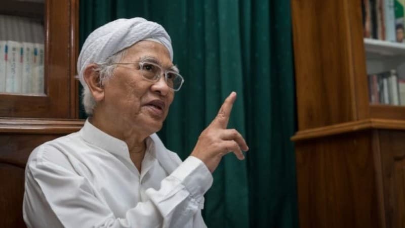 Cerita Gus Mus tentang Kertas Folio Sakti dari KH Ali Maksum