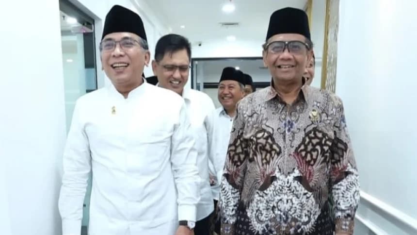 Humor: Status Mahfud MD