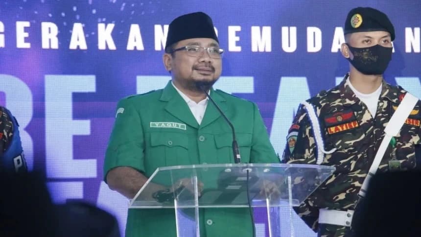 Gus Yaqut Ajak Kader Ansor-Banser Kawal Kiai dan Jamaah di Puncak 1 Abad NU
