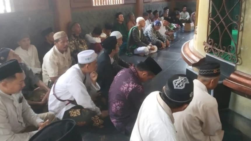 Warga NU Lasem Haul Mbah Sambu Cucu Joko Tingkir