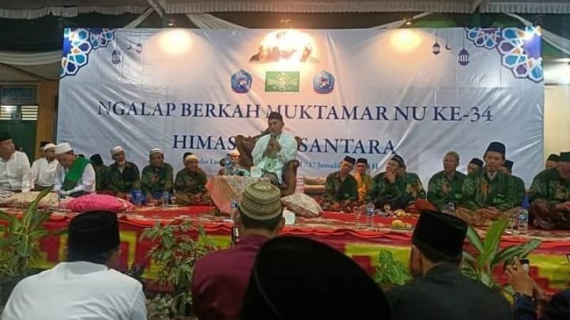 Alumni Pesantren, Komunitas di Balik Suksesnya Muktamar Ke-34 NU