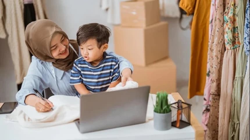 4 Strategi Ibu Pintar di Era Digital