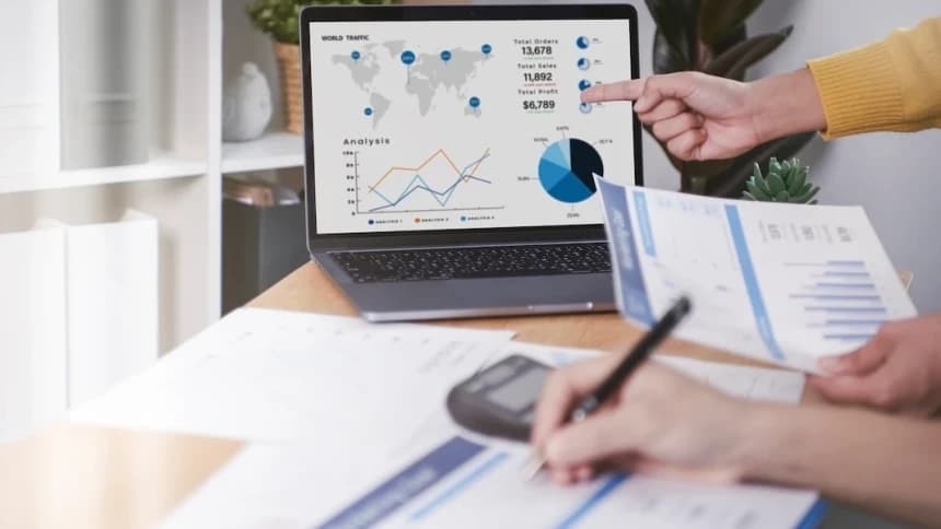 Ekonom Sebut Indonesia Bakal Selamat dari Resesi karena Ini