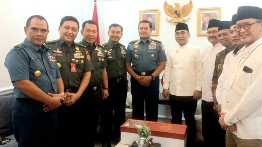 Temui Ketum PBNU, Panglima TNI Diskusikan Masalah Pertahanan dan Keamanan Negara