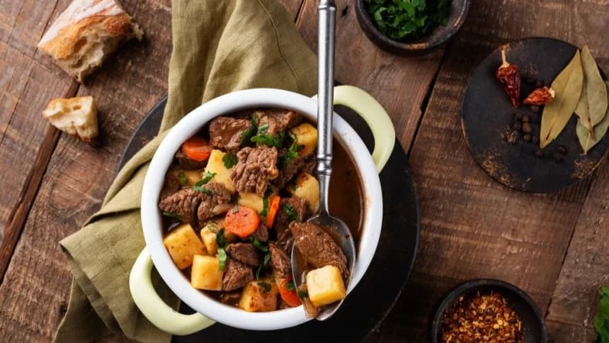 Memahami Manfaat dan Risiko Konsumsi Daging Sapi dan Kambing