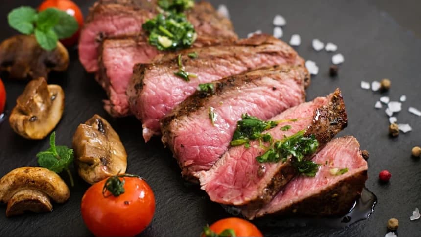 5 Cara Membedakan Daging Sapi dan Kambing dari Aroma hingga Serat