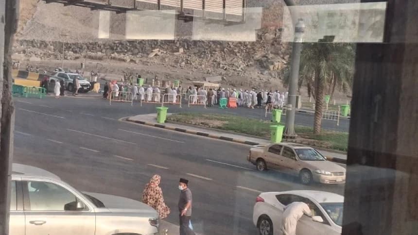 Hukum Berhaji dengan Visa Non-Haji