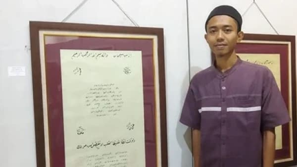 Karya Kaligrafer Jombang Masuk Nominasi Lomba Internasional di Turki 2025