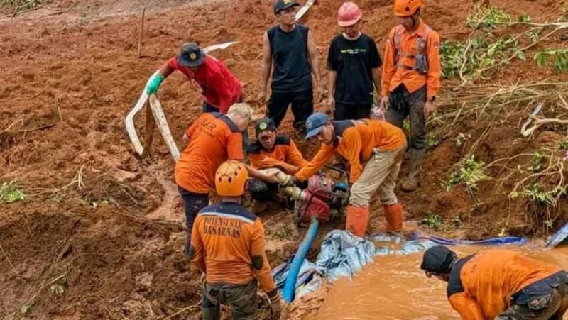 Operasi Modifikasi Cuaca Disiapkan Cegah Longsor Susulan di Cilacap