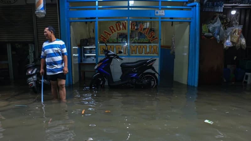 Banjir Jakarta Perlu Ditangani dengan Perbaikan Tata Kelola, Bukan Sekadar Modifikasi Cuaca