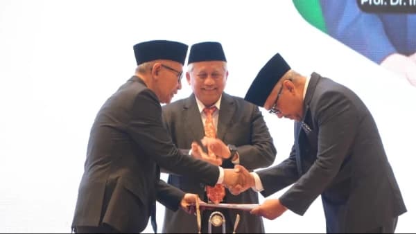 Rektor Baru Unusa Triyogi Yuwono Resmi Dilantik, Komitmen Kembangkan Kampus Global