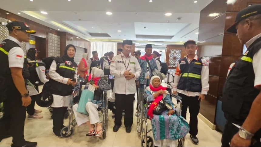 Kloter Pertama Tiba di Madinah, Ini Layanan untuk Para Jamaah Haji Indonesia
