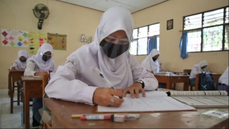 Ada Kabar Baik untuk Guru dan Pelajar di Pertengahan Desember 2021