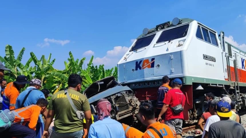 Kronologi Kecelakaan Maut Kereta Api Vs Kijang Rombongan Keluarga Pesantren Sidogiri