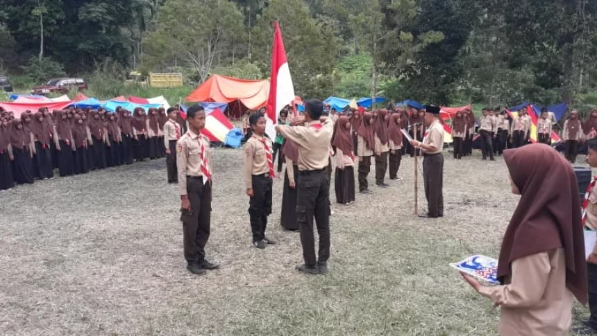 Tips Menjaga Kesehatan saat Perkemahan Pramuka