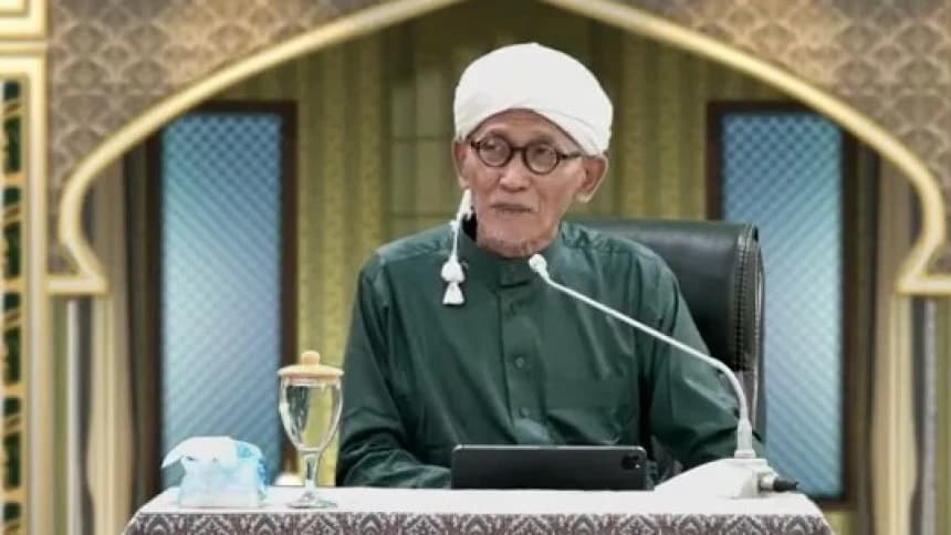 KH Miftachul Akhyar Jelaskan Cara Allah Memperkenalkan Dzat-Nya