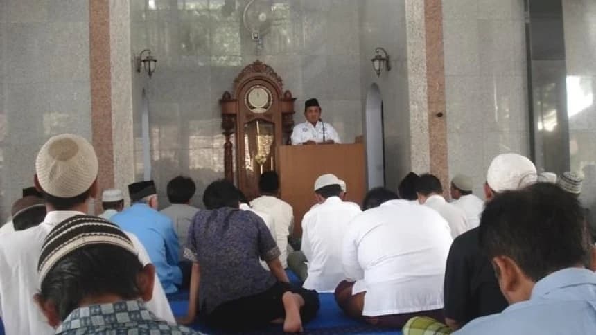 Khutbah Jumat: Ukhuwah Islamiyah dan Wathaniyah, Pilar Persatuan Umat dan Bangsa