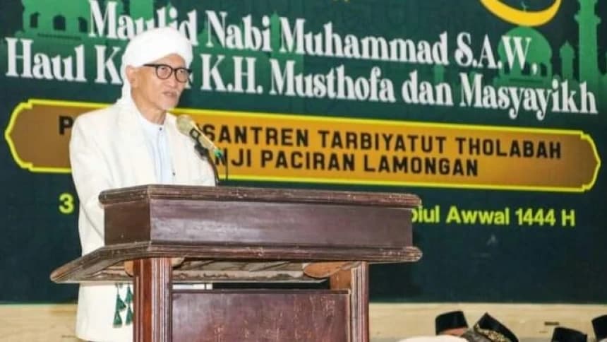 Pesan Kiai Miftah dan Syair Kiai Zulfa saat Maulid Nabi di Lamongan