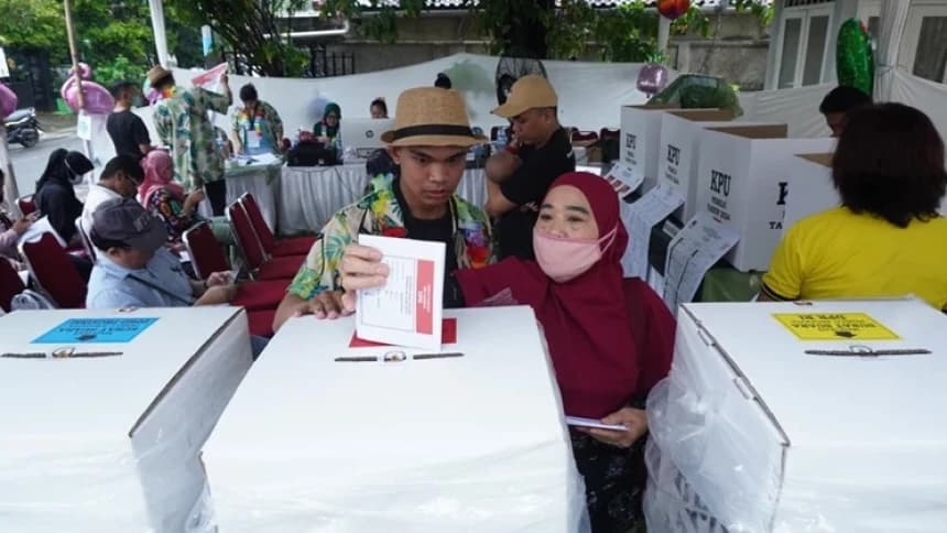 71 Orang Meninggal, Menkes Sebut Jam Kerja Petugas Pemilu seperti Kopassus