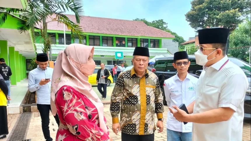 LAZISNU PBNU Santuni Keluarga Siswa MTsN 19 Pondok Labu yang Meninggal Dunia