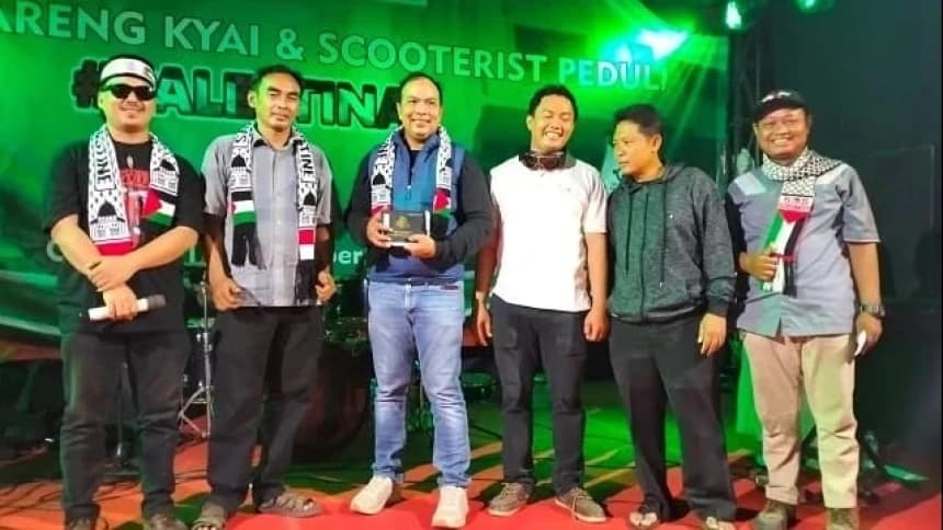 Vespa di Cirebon Berhasil Dilelang Rp55 Juta untuk Bantu Palestina