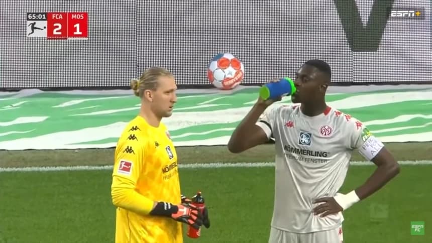 Ketika Pertandingan Liga Jerman Berhenti untuk Buka Puasa