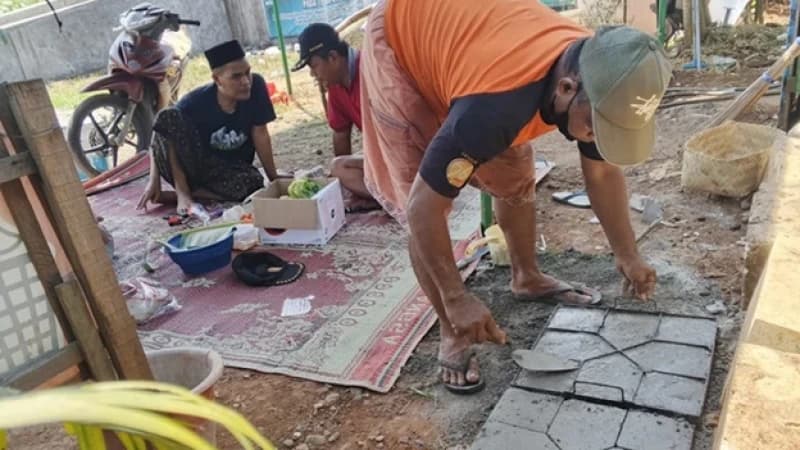 Ubah Abu Sampah Jadi Paving, Upaya Jaga Lingkungan