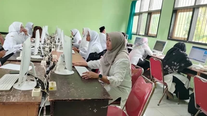 437 Ribu Guru Madrasah Belum Tersertifikasi, Kemenag Akui Terkendala Regulasi dan Anggaran