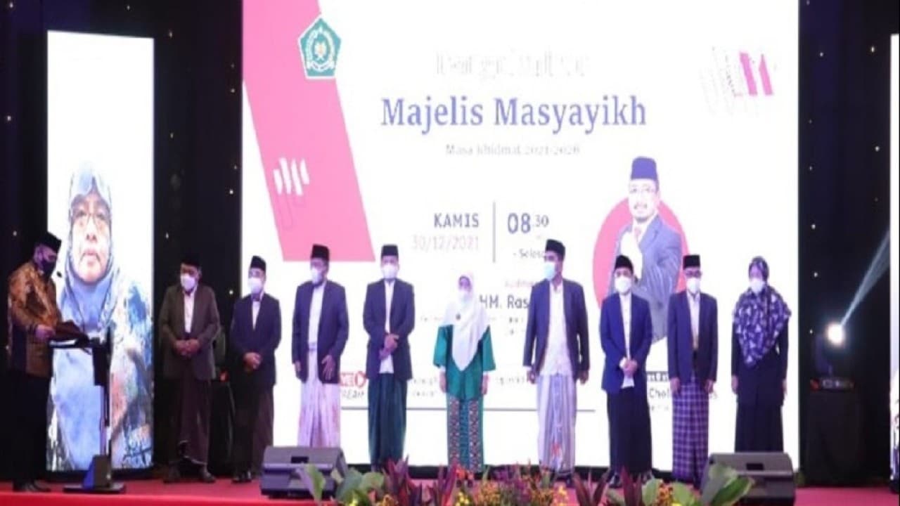 Minister of Religious Affairs appoints 9 Masyayikh Council members