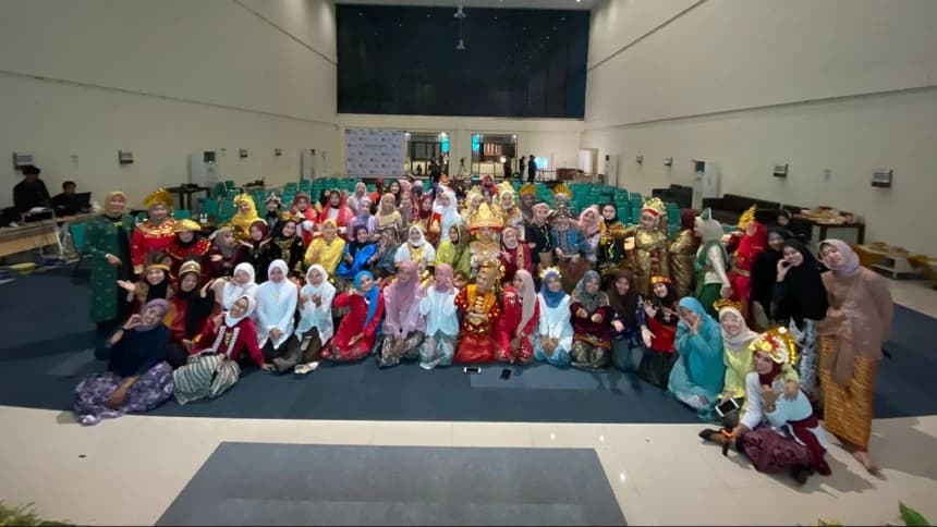 Gelar Malam Kebudayaan dengan Pakaian Adat Jadi Upaya IPPNU Jaga Keharmonisan Bangsa