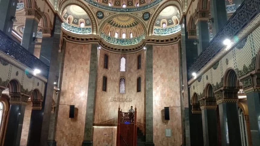 Pesona Masjid Al-Hidayah, Destinasi Wisata Religi di Malang