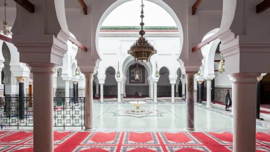 Masjid Ramah Difabel: Kewajiban Syariat dan Solusi Aksesibilitas Fasilitas Publik