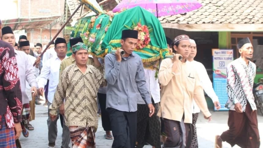 Khutbah Jumat: Nasihat Kematian dan Kesunnahan Talqin