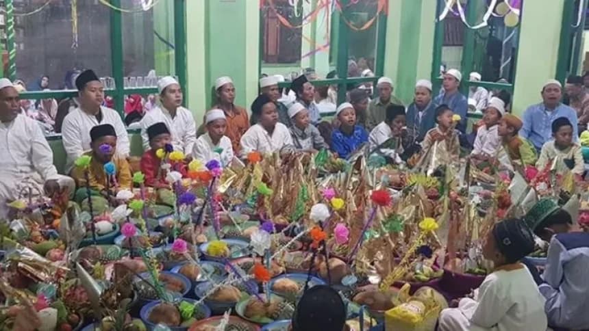 Tradisi Maulid Nabi di Madura: Berlangsung Sebulan Penuh dari Rumah ke Rumah