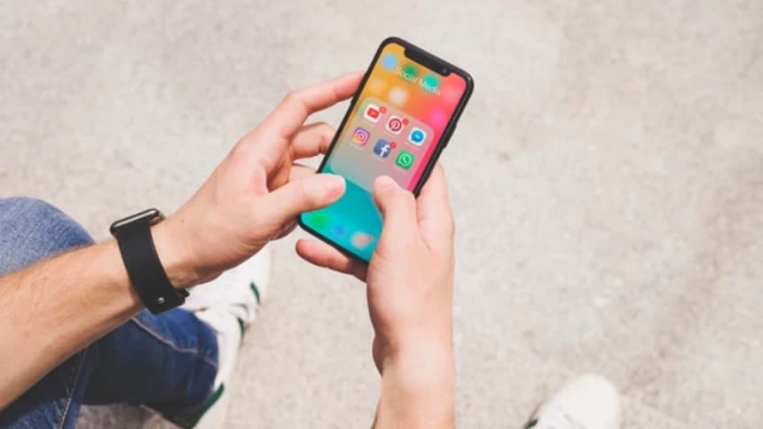 Khutbah Jumat: Ramadhan, Beragama, dan Media Sosial