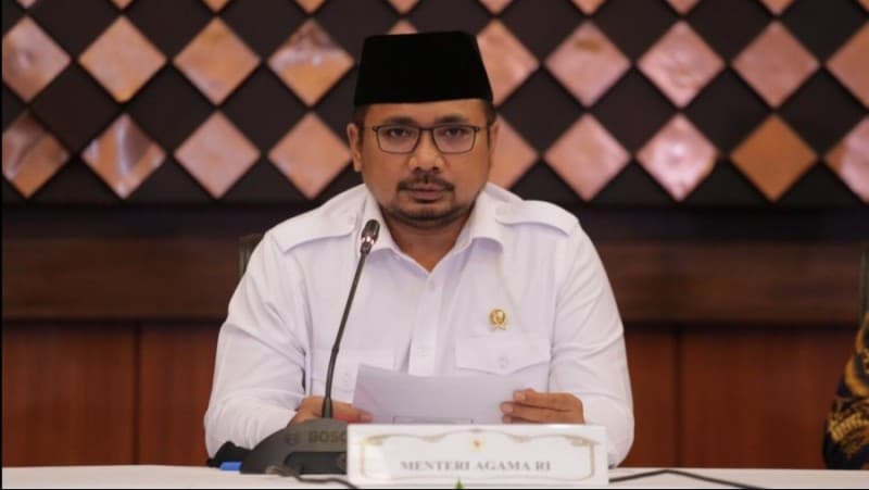 Gus Yaqut Harap Santri Tidak Terjebak dengan Identitas Sarungan