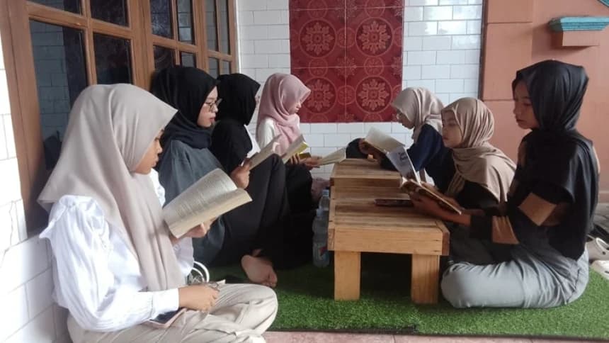 Problem Literasi dan Minat Baca Rendah Orang Indonesia, Akses Bacaan Bermutu Terbatas