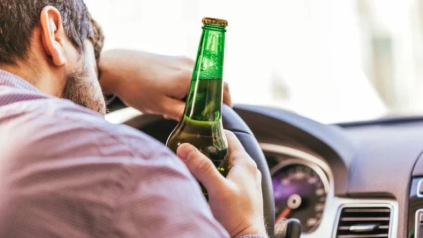 Khutbah Jumat: Minuman Keras, Sumber Kejahatan dan Malapetaka