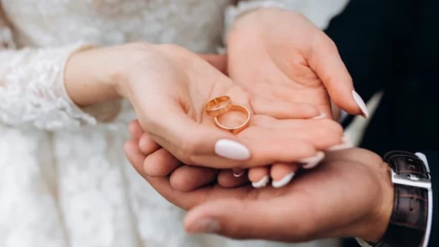 Terlanjur Dinikahkan oleh Wali yang Tak Berhak, Bagaimana Hukumnya?