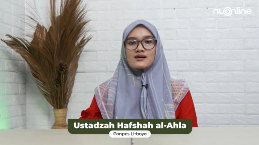 Ning Hafshah Lirboyo: Pengajar Al-Qur'an Wajib Miliki Sanad Sampai Rasulullah