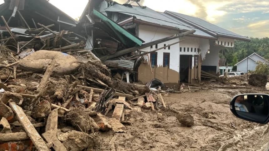 Mengapa Prabowo Tak Naikkan Status Banjir Sumatra Jadi Bencana Nasional?