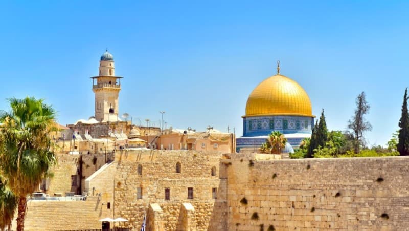 OKI Kecam Israel yang Izinkan Pemukim Yahudi Doa Hening di Al-Aqsa