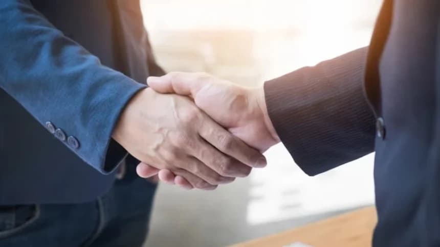 Khutbah Jumat: Menjaga Silaturahim dan Saling Menghormati di Tahun Politik