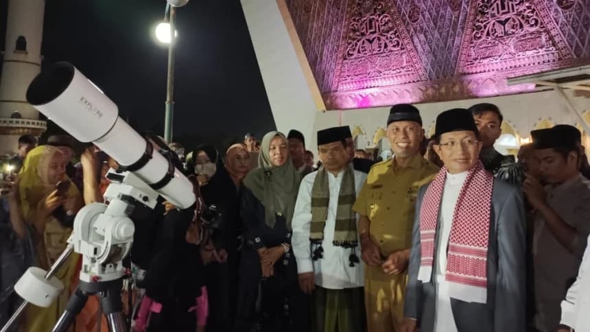Khatib Shalat Khusuf, Prof Nasaruddin Umar: Gerhana Momentum Tingkatkan Keimanan