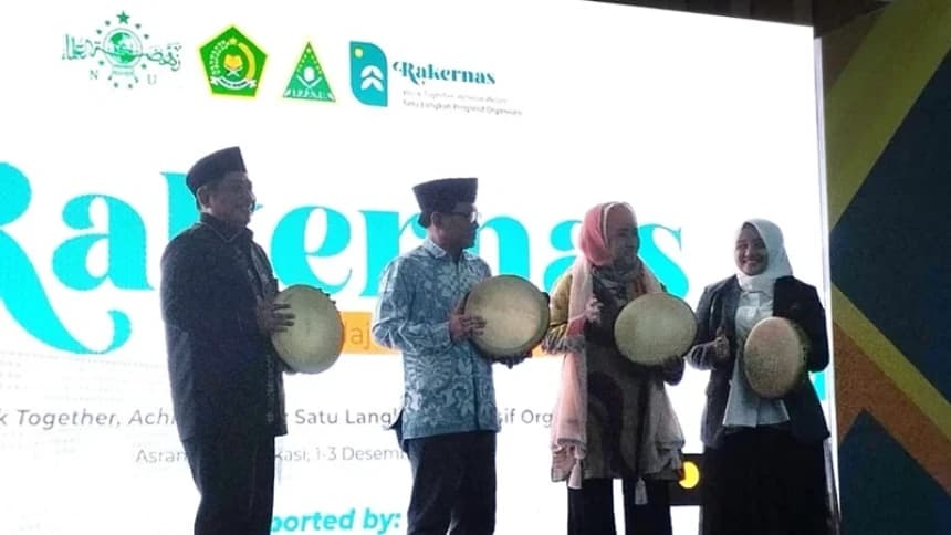 Tabuh Rebana, Ketua PBNU Buka Rakernas IPPNU 2023 di Bekasi